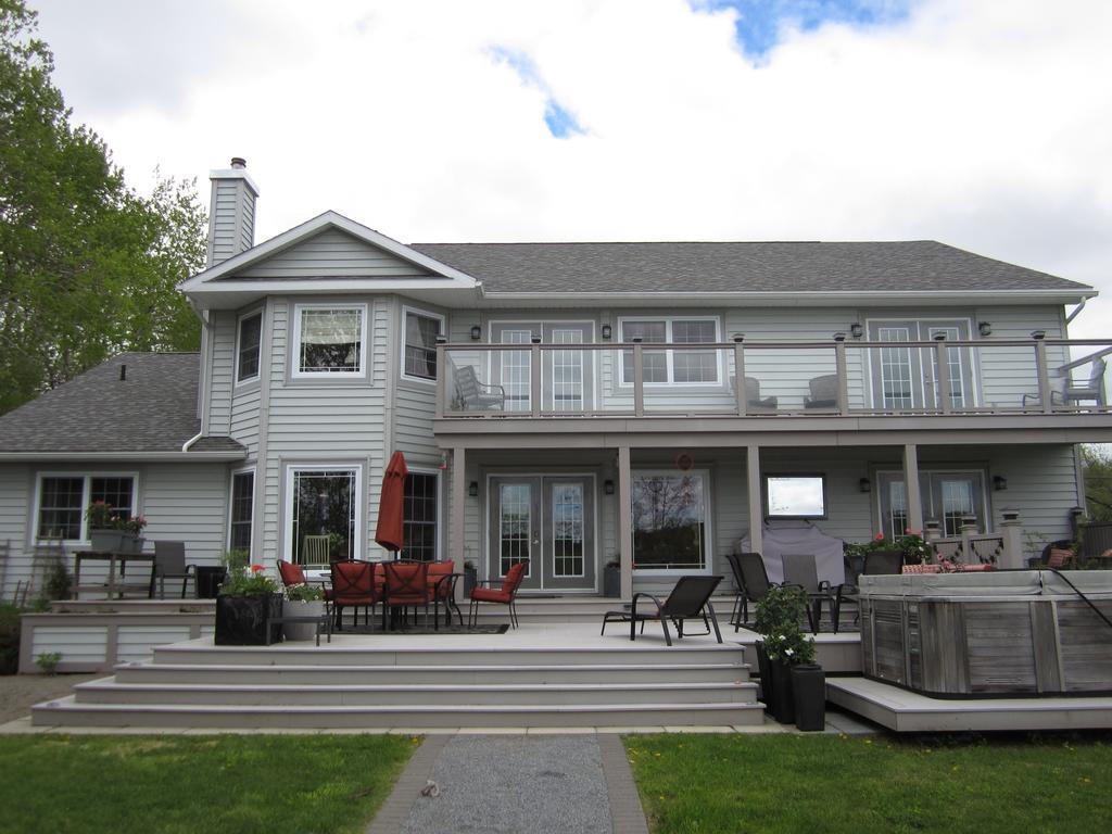 Casa Breeze B&B Saint Stephen Exterior foto